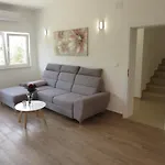 M&l Holliday بيت للعطل بيوغْغاد نا موغو
