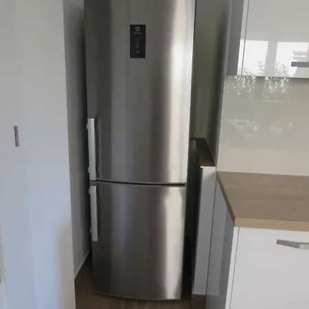 度假居 M&l Holliday *