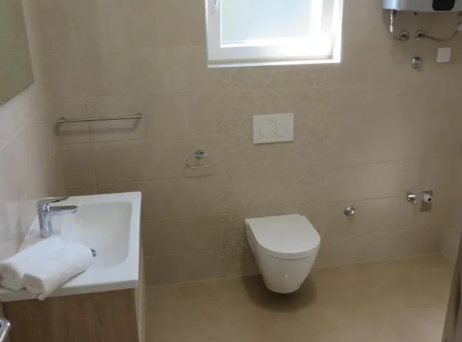 M&l Holliday Biograd Na Moru